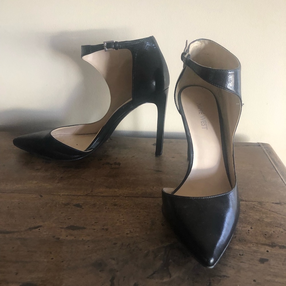 Nine West black leather heels